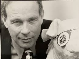 Twin Cities investor Bruce Hendry dies at 79