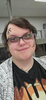 Toddler mom Halloween work outfit ideas