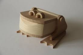 Wooden Box Toy Frog Children Jewelry Box Woden Etsy In 2020 Kids Jewelry Box Wooden Boxes Wooden Toy Boxes