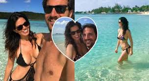 In real life she often displays the traits typical for her astrological sign. Laura Torrisi Supersexy Ai Caraibi Con Il Suo Luca Betti Foto Boom Su Instagram