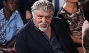 Seleziona categoria film animazione avventura azione biografico comico commedia crimine documentario drammatico erotico familiare fantascienza fantasy gangster giallo guerra horror mistero musical noir poliziesco romantico sportivo storico thriller western. Maurizio Mattioli Icona Del Cinema E Teatro Italiano L Intervista L Attore Maurizio Mattioli E In Onda Nella Fiction Di Canale 5 Rimbocchiamoci Le Maniche Accanto Ad Una Straordinaria Sabrina Ferilli