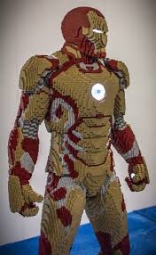 Lego Life Size Superman And Life Size Iron Man Images Plus Superhero Minifigures Images From Comic Con Lego Iron Man Amazing Lego Creations Cool Lego Creations