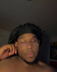 DaVon Howard (@king.von_77) • Instagram photos and videos