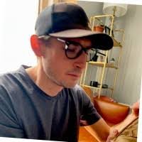 Robert Trela's Instagram, Twitter & Facebook