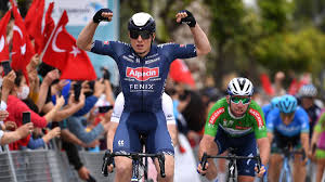 Samen met tim merlier mag de hammenaar zijn kans gaan in de sprint, maar zijn. Turkei Rundfahrt Jasper Philipsen Gewinnt 7 Etappe Souveran Vor Andre Greipel Eurosport