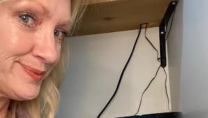 Amazon.com: West Bend Compact Air Fryer 5-Quart Capacity with Digital  Controls LCD Display and 10 Cooking Presets with Shake Reminder, Nonstick  Frying Basket, 1500-Watts, Black : Home & Kitchen