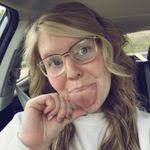 Staci Crum's Instagram, Twitter & Facebook