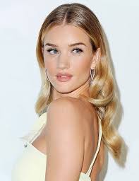 A Foolproof Guide To Choosing The Best Hair Color For Your Skin Tone Skin Tone Hair Color Pale Skin Hair Color Hair Color For Fair Skin