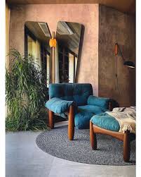 La Maison Bleue On Instagram Inspiration 1718 Pedroarielsantana Homedesign Homedecor Int In 2020 Living Room Interior Home Decor Mid Century Furniture
