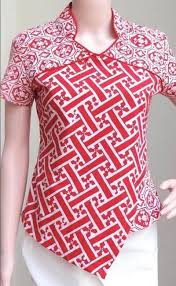 Model baju atasan terbaru wanita yang bisa anda ikuti di tahun ini adalah detail ruffle cantik pada sisi lengan blouse polos. Model Baju Batik Atasan Terbaru 2018 Desain Blus Model Baju Wanita Pakaian Kerja