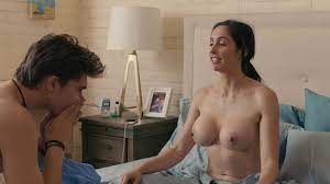 Catherine Reitman nude in Workin' Moms s03e03 (2019) - Celebs Roulette Tube
