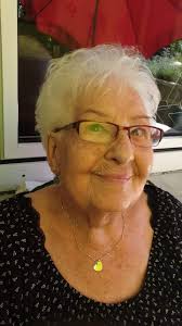 This is my mother... she is 92 years old... fresh from the hairdresser..❤️🤩