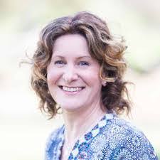 Shannon Thomson's Instagram, Twitter & Facebook