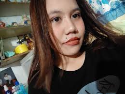 Hey queens, Is anyone using the Kevyn Aucoin Sensual Skin Enhancer as an  all-over spot concealer? I love the shade, so I really want to make it  work, but I'm finding it