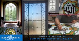 Kaca cermin merupakan jenis kaca yang hampir setiap individu memilikinya. Kaca Patri Jual Kerajinan Kaca Patri Grafir Bevel Inlay Lukis No 1