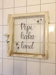 Diy Furs Bad Pipikakaland Aus Alten Fenster Badideen Toilettenideen Alte Fenster Alte Fenster Kaufen Alte Fenster Dekorieren