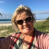 Lisa Upson's Instagram, Twitter & Facebook