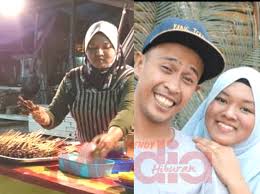 Kalau korang nak tengok achey dan isteri ber chia chia pagi tadi, jom layan full video ni. Duit Akan Habis Halal Takkan Habis Isteri Achey Meniaga Satay Netizen Puji Cara Hidup Sederhana Media Hiburan