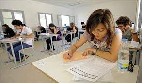 En métropole, c'est devant les lycées de l'académie au total, 524 300 candidats ont été reçus à l'examen dès mardi, soit presque huit candidats sur dix. Les Dates De Publication Des Resultats Du Bac 2015 Directinfo