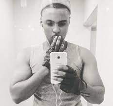 He is known to light up the screens of south africans every time he appears. The Queen S Thato May As Well Be The Ceo Of The Friend Zone Fam Kubi