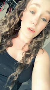 Maggie Robles (@maggierobles27)