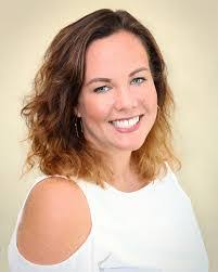 Amanda Eakes's Instagram, Twitter & Facebook