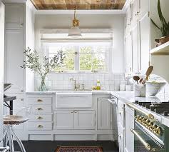 What's the best paint for kitchen cabinets? Demystifying How To Paint Your Kitchen Cabinets