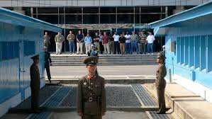 Corea del norte ha efectuado múltiples disparos contra corea del sur a la altura de la zona desmilitarizada que divide la península, lo que provocó una respuesta del ejército surco Frontera Corea Del Sur Y Del Norte Panmunjom Wild Arrow