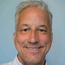 Daniel Bayo's Instagram, Twitter & Facebook