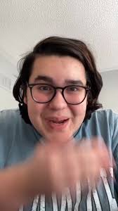 POV: you compliment Donna but... she takes it too far 😬