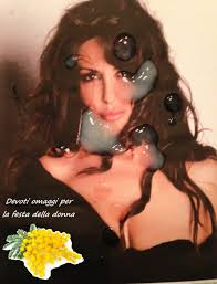 Devoti omaggi per la festa della donna - Yuvutu: Porno amatoriale, video  porno italiano & Chat Sesso gratis