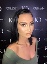 MY FAVOURITE STYKE OF MAKEUP. Fresh, Flawless & Dewy. This was created by  me