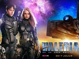 A börtönbe került apa fiatal ügyvédje, jake brigance (matthew mcconaughey) tisztában van vele, hogy carl lee tettét egy korábbi eset motiválta, ahol a fehér bőrű. Valerian Es Az Ezer Bolygo Varosa