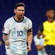 Lionel messi controls the ball during a private photo session for el gráfico magazine on october 12, 2003 in rosario, argentina. Argentina Vs Ecuador Por Las Eliminatorias Lionel Messi La Importancia De Arrancar Ganando Y El Mensaje Para Los Argentinos Por La Pandemia