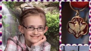 Young Brownie Girl Scout saves mom from overturned car, earns national award