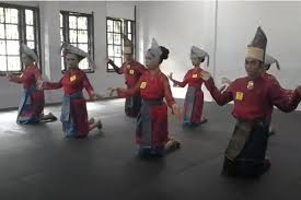 Kartun profesi guru guru, guru, kartun, karakter fiksi png. Tari Manduda Menceritakan Kehidupan Petani Di Sumatera Utara