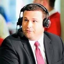 Mikheyev gets a scoring chance short-handed and Carter Hart is called for  tripping him Kills the final 19 seconds of the Vegas PP and the #Blackhawks  will then get a power play