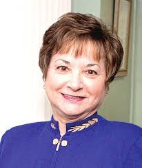 Desiree Benoit's Instagram, Twitter & Facebook