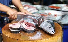How To Cook Kingfish Steaks Livestrong Com Mackerel Recipes King Mackerel King Fish Recipe