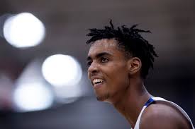 Texas first to offer No. 1 recruit Emoni Bates after decommitment from  Michigan State