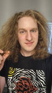 Any recommendations for a stylist/salon for curly hair?