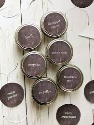 Enjoy these free printable jar labels for home canning that you can customize with your own text. 15 Lovely Free Printables And Templates To Spice Up Your Mason Jar Gifts