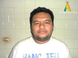 Presenta la PGJE a 2 detenidos por homicidio, robo de autos y asalto a  cuentahabientes