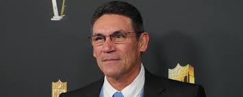 Wallace Melton's Instagram, Twitter & Facebook