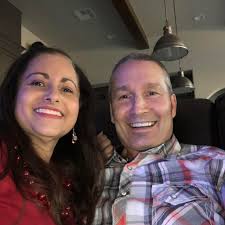 A little rework of my Datsun 620 pickup 😝 This one will also be posted to  my ArtStation/Dropbox featuring some desktop wallpaper variations! . If you  haven't already, go check out my