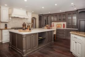 kitchen cabinet color schemes