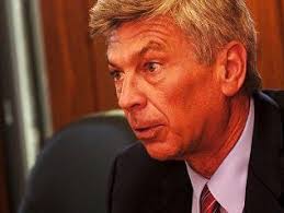 Bender says his views and civility gaining him support