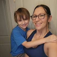 no cooking required lunch for my busy girls (or guys) 👏🏼 pack em up!!!  ALL 6 for 400 cal + 43 protein From my FIT & FED cookbook! If you want  results