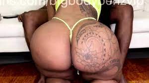 Gros Corps Benz Phat Butin Jiggly - EPORNER