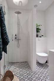 Desain kamar mandi etnik untuk tempat sempit atau luas yang sederhana sekali tema kebudayaan lokal seperti motif tribal sebagai ciri 14. 20 Desain Kamar Mandi Minimalis Sederhana Dan Elegan 2020